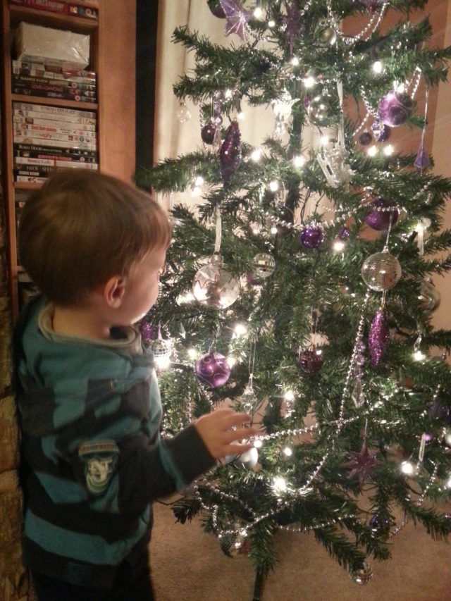 christmas tree baubles