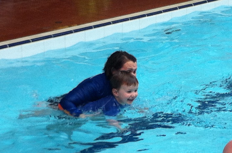 mr shark swimming game
