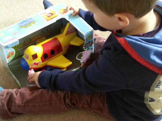 peppa pig muddy puddle jumbo jet opening