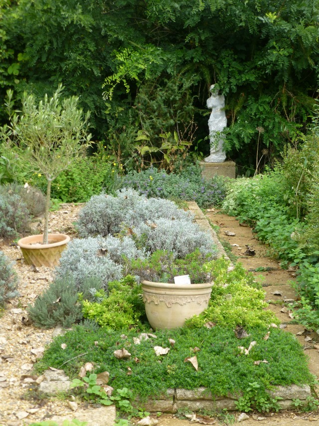 roman garden