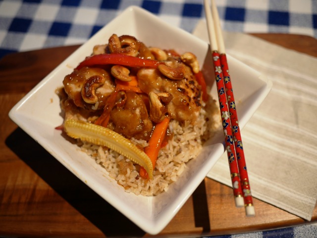 skinny cashew chicken stir fry - CarlsbadCravings