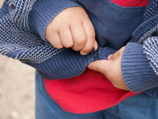 fastening zips