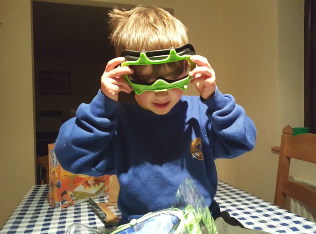 playing games with Megableu