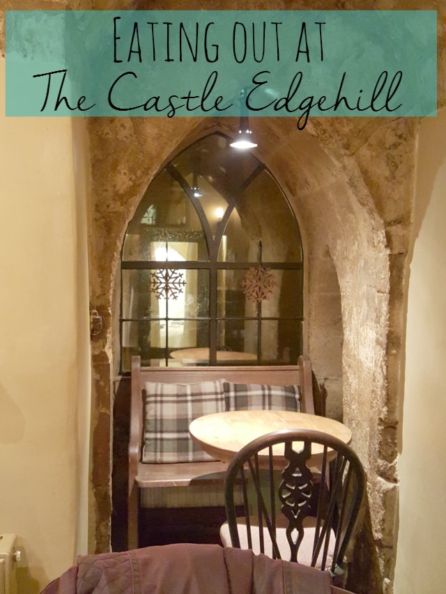 Eating out at The Castle pub, Edgehill - Bubbablue and me