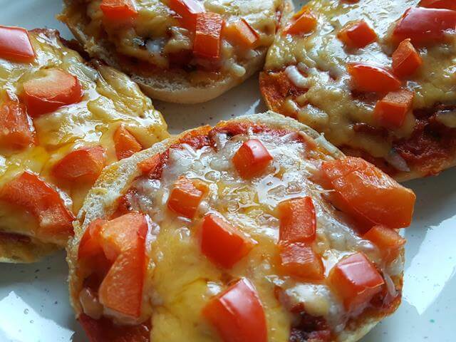 pizza muffins