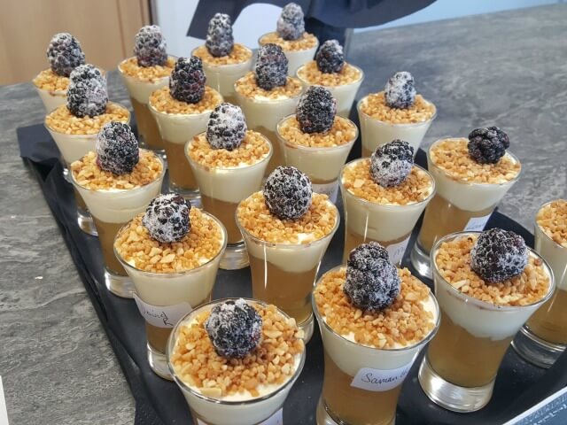 apple crumble shot glasses