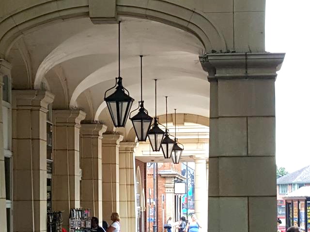 archways and lights in Banbury