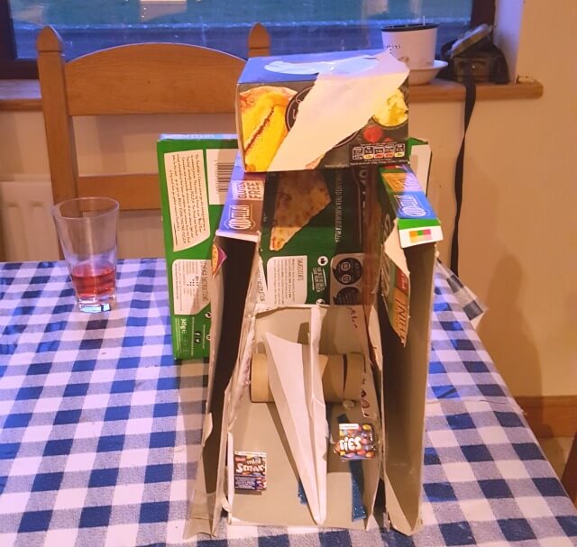 junk modelling kitchen cafe