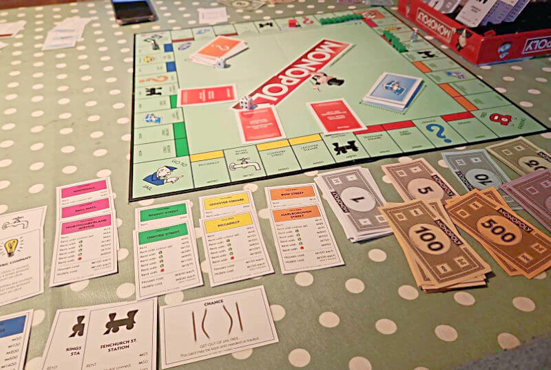 monopoly game set up