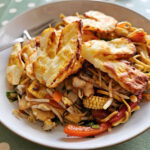 stir fry bowl with halloumi